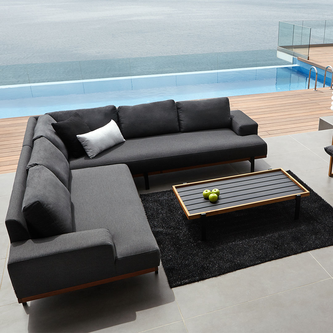 Mooy_sofa_front