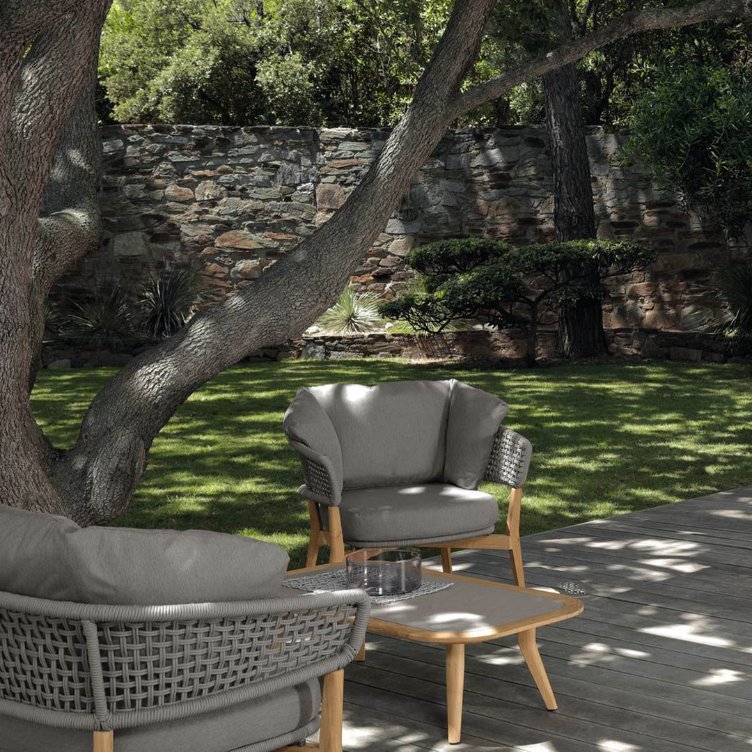 Moon_teak_armchair