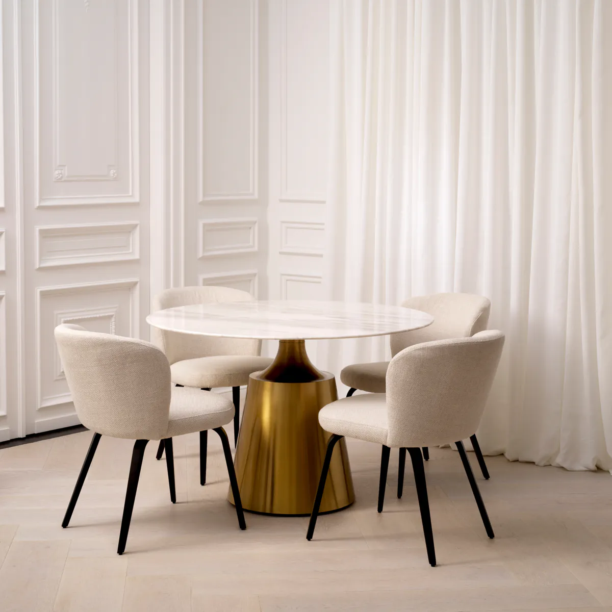 NATHAN DINING TABLE