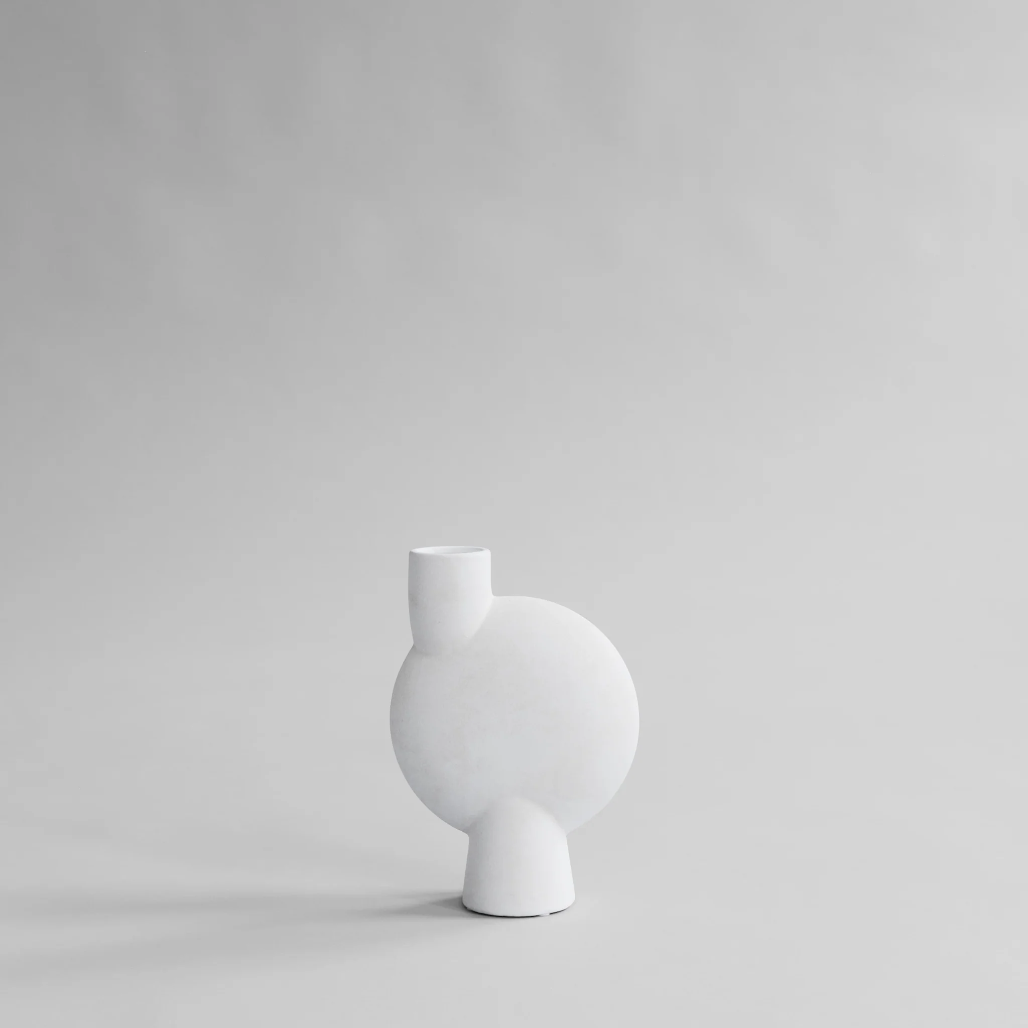 221013_-_Sphere_Vase_Bubl_Medio_-_Bone_White_71e80235-9d23-4d43-b4f7-a94a5e9dc4bb