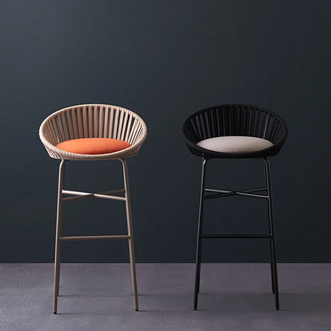 Bloom_barstool_outdoor