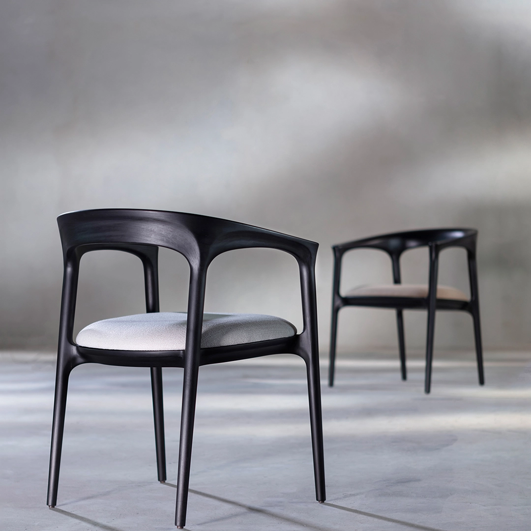 Fau_A_chair