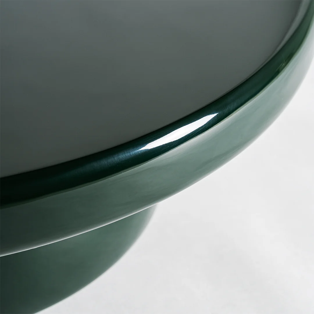 Gory_coffee_table