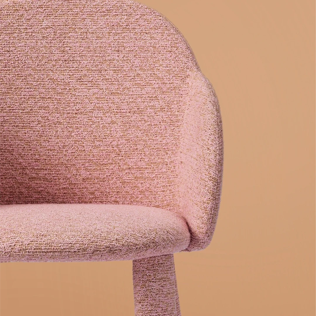 Iola_socks_chair