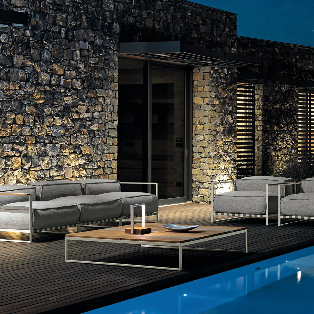 Outdoor Lighting_Casilda_Floor Lamp_I5-L10-1160x620