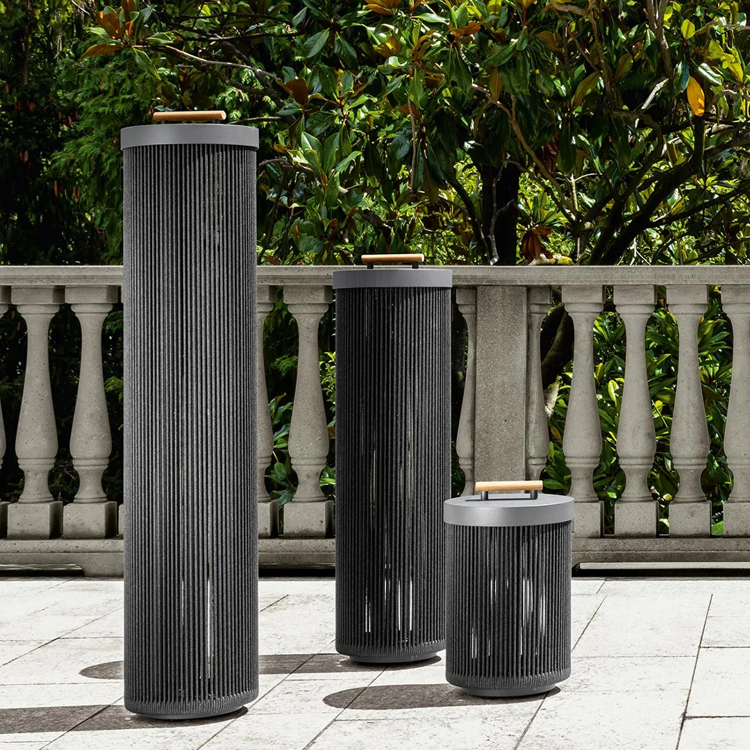 Outdoor Lighting_Coral_Floor Lamp_CORLAMPH125-BI-1160x620