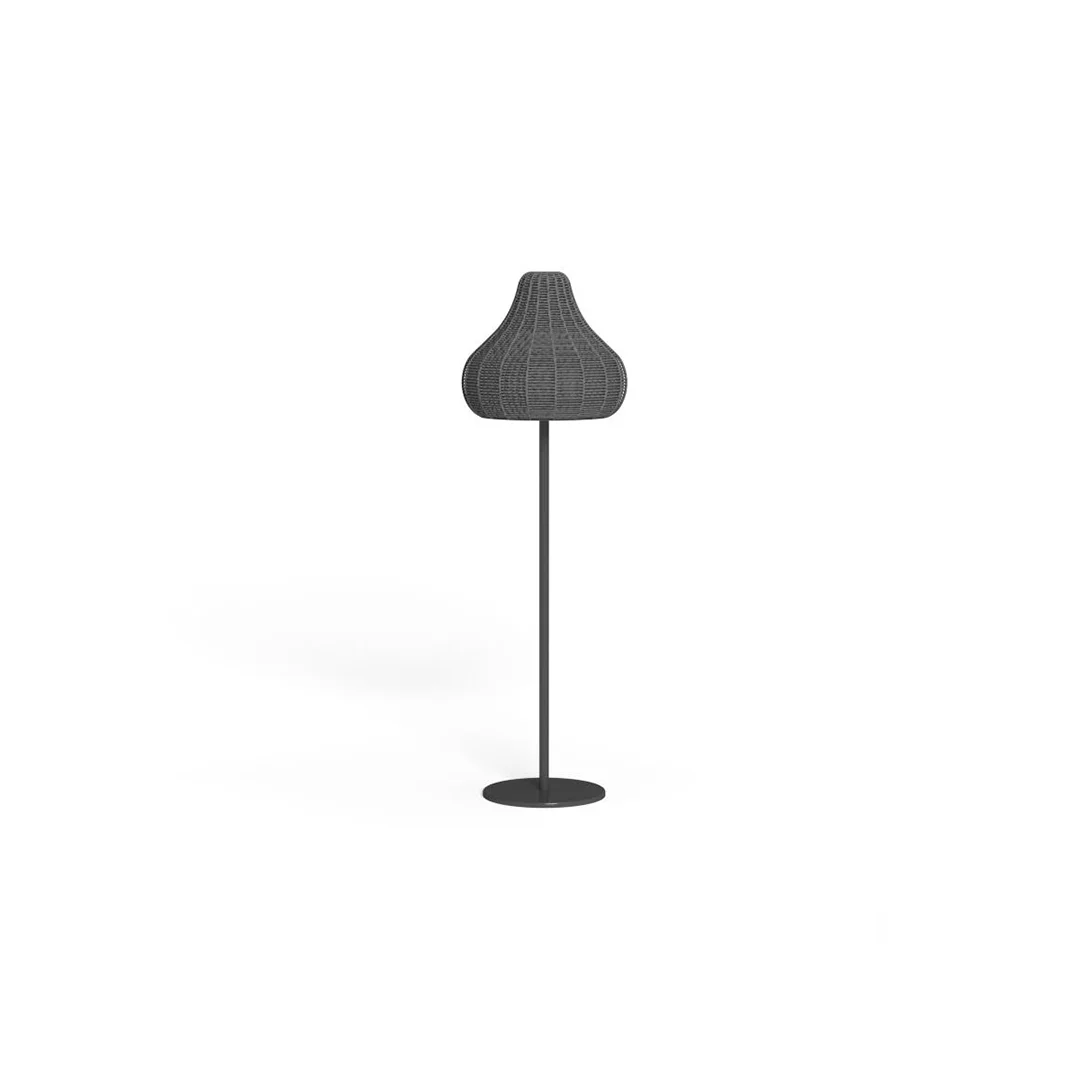 Outdoor Lighting_Jackie_Floor Lamp_gr-scuro-1160x620