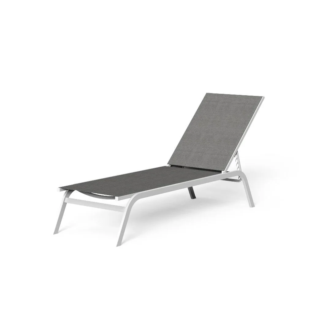 Step_lounge_front