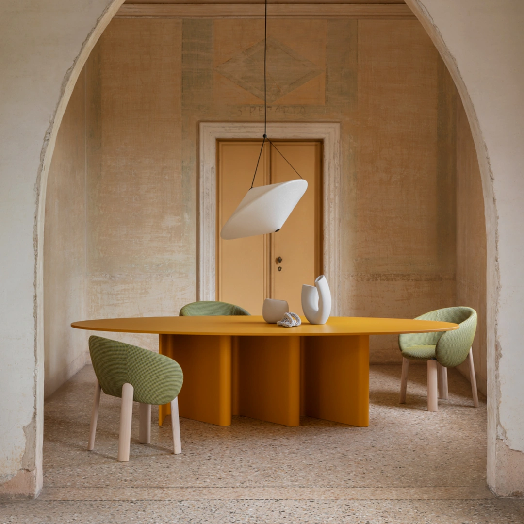 Nebula_wood_chair