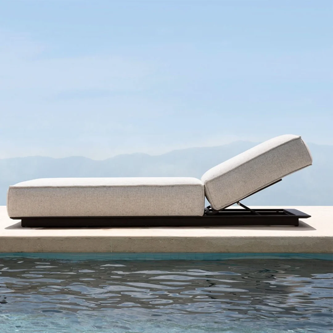 Bold_outdoorbykourtis_sunlounger_final