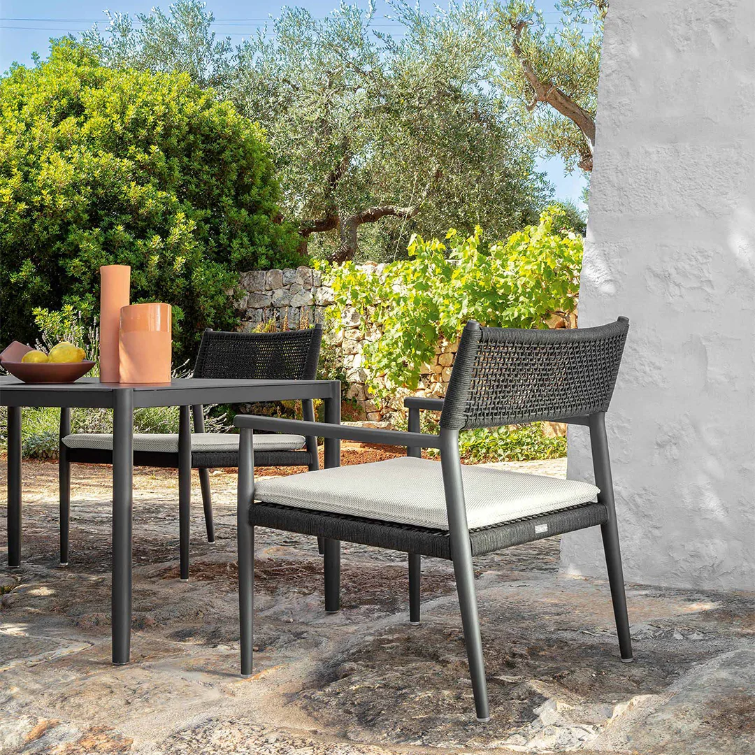 Dolce Vita Alu_Talenti_Lounge Chair_Graphite_TI-DOLALUPLON-A14-R8
