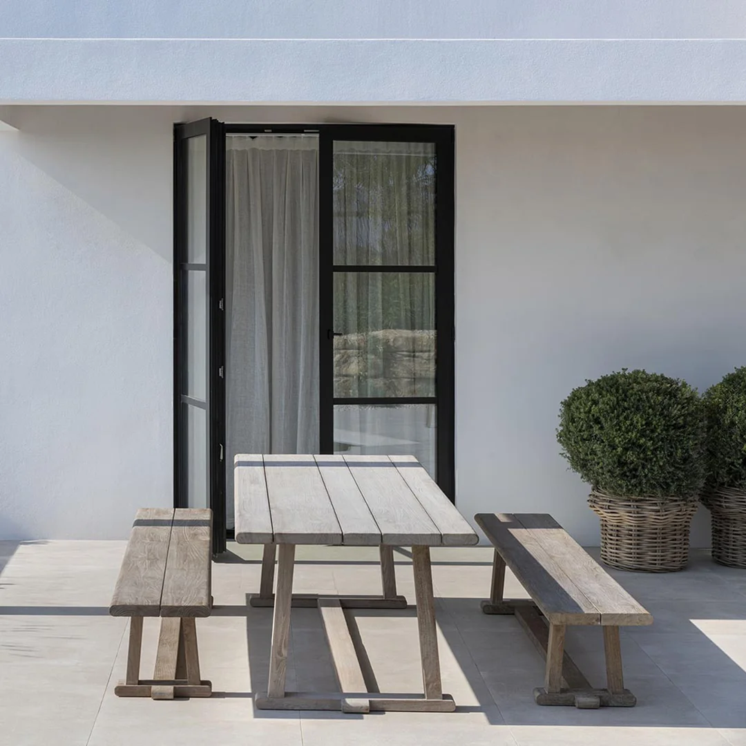 Josse_gommaire_dining table_1 copy
