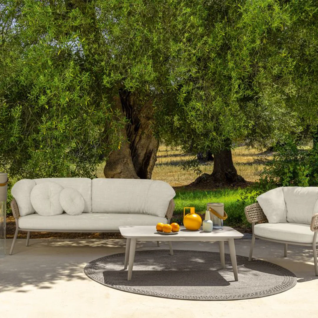 Moon Alu_Talenti_Sofa _White Light Grey_C19-1160x620