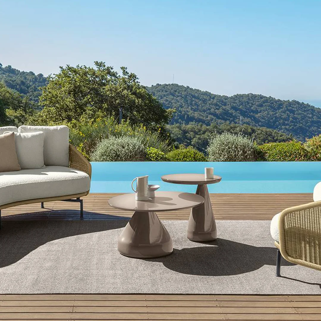 TI-PLATC45G-S48_plaza_talenti_outdoor