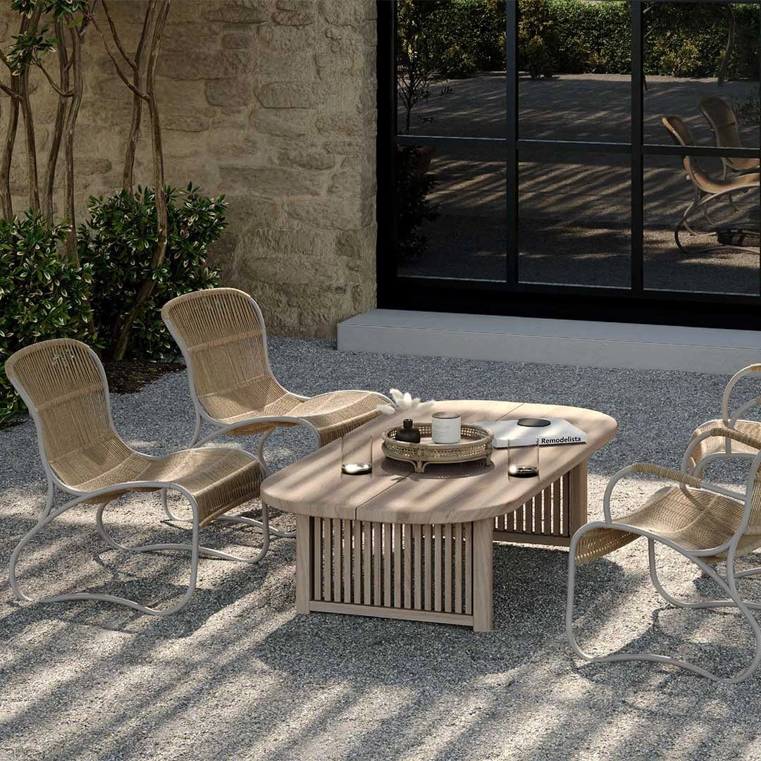 Kosa_dining_table
